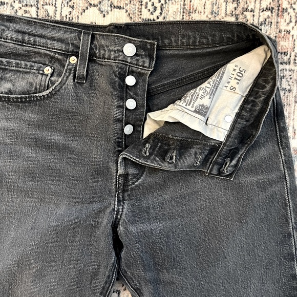 NWOT Levi’s 501 Skinny Jeans - W28/L30 - Picture 4 of 7